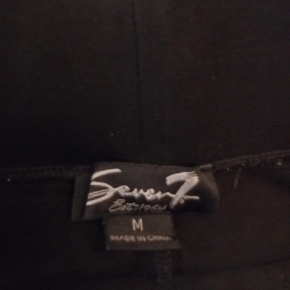 Seven7 jeans size medium ( box AY ) - Picture 3 of 3